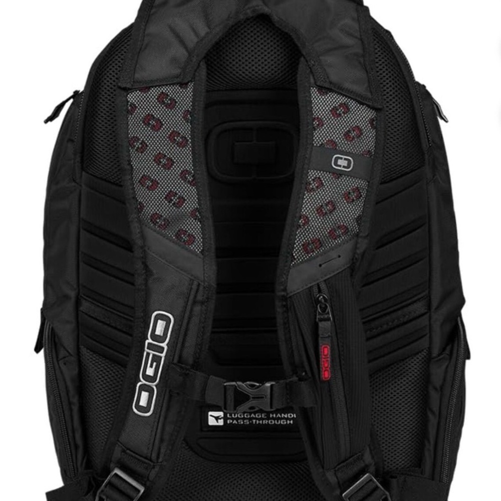 OGIO AC OG RENEGADE RSS Black and Gray Backpack - Picture 2 of 4